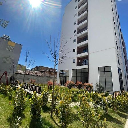 Center Tirana Goldi Apartment Exterior foto