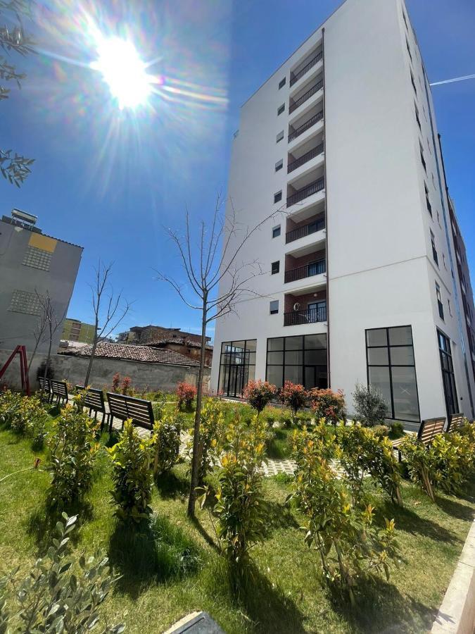 Center Tirana Goldi Apartment Exterior foto